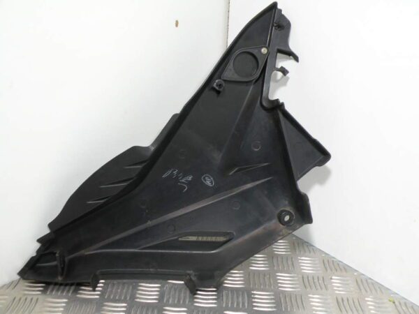 Cache Latéral Gauche HONDA CBF 125 4T -2010-