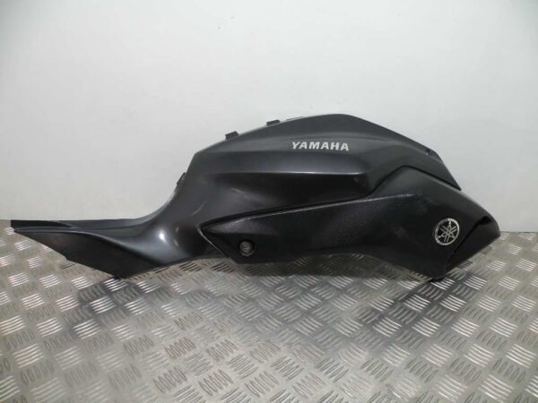 Carénage Flanc Droit Réservoir YAMAHA MT07 700 4T -2014-