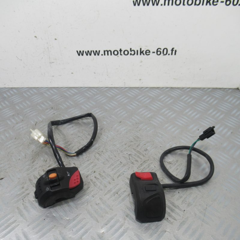 Commodos Peugeot Kisbee 50 2t/4t Ph1 (adaptable) (gauche et droit)