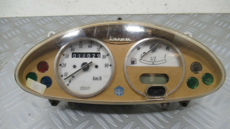 Compteur Piaggio ET2 50 11029 KM 60 8123 001 0 PP-M40