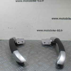 Poignee arriere Piaggio MP3 125/250/300/350/400/500 4t (624453) (624452)