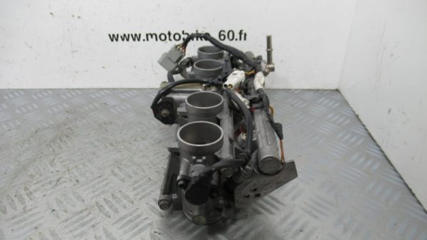 Rampe injection SUZUKI GSX 1400