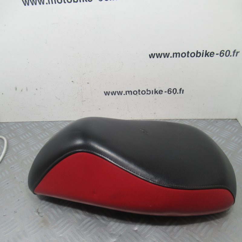 Selle Peugeot Ludix 50 2t (petite) (1176152800-02) (vendu dans letat)