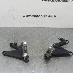 Repose pied avant gauche et droite Triumph Street Triple 675 4t