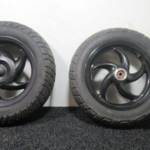 Roues Piaggio Typhoon 50 2t Ph2/Ph3 (130/80-12) (12×3.00) (120/80-12) (12×3.00)