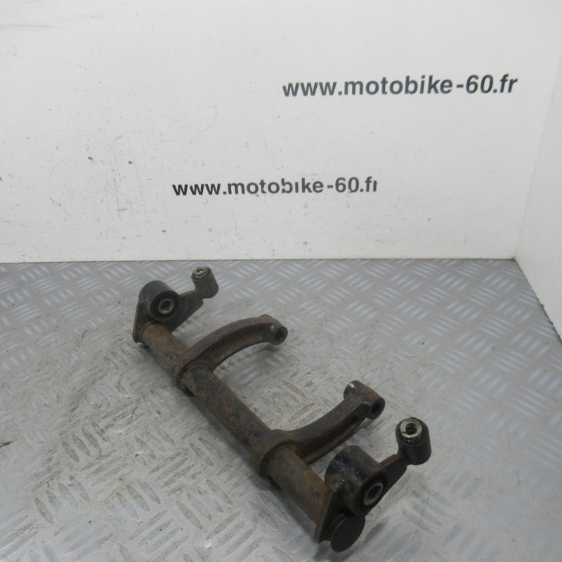 Support moteur Kymco Agility 50 4t (sans axe)