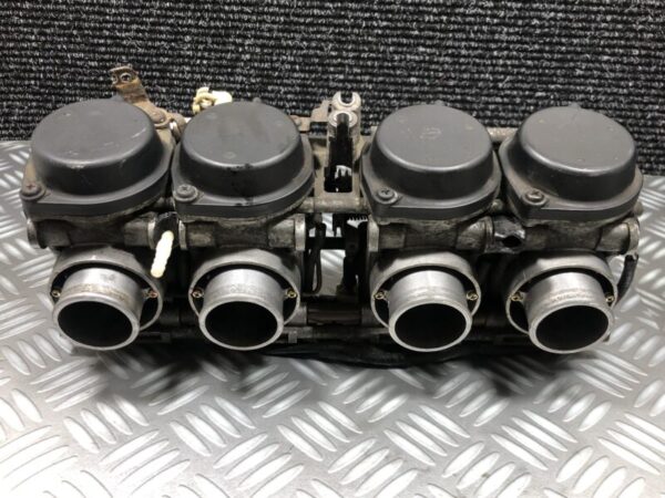 Rampe de carburateur YAMAHA Diversion 900