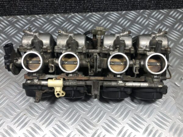 Rampe de carburateur YAMAHA Diversion 900