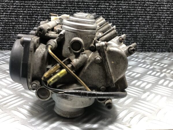 Rampe de carburateur YAMAHA Diversion 900