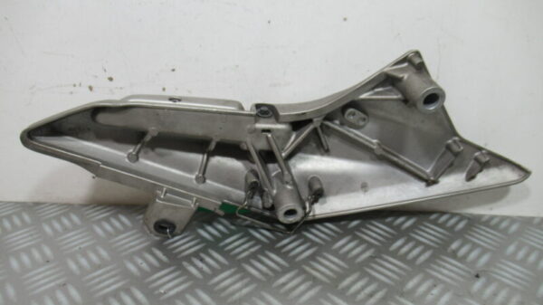 Platine repose pied droit HONDA 600 S-WING