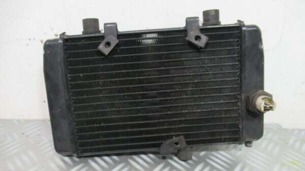 Radiateur d’eau YAMAHA X-MAX 125 – 2006 –