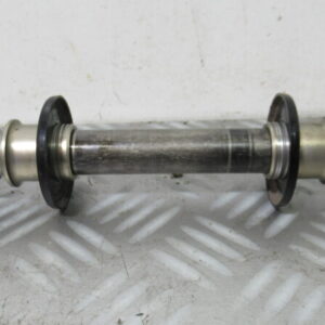 Axe de roue avant KAWASAKI 250 KXF – 2009 –