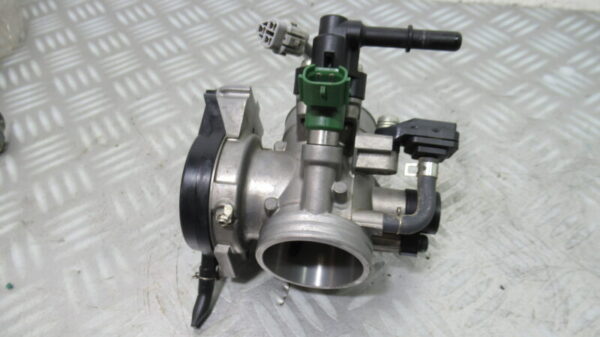 Corps d’injection YAMAHA 450 YZF – 2011 –