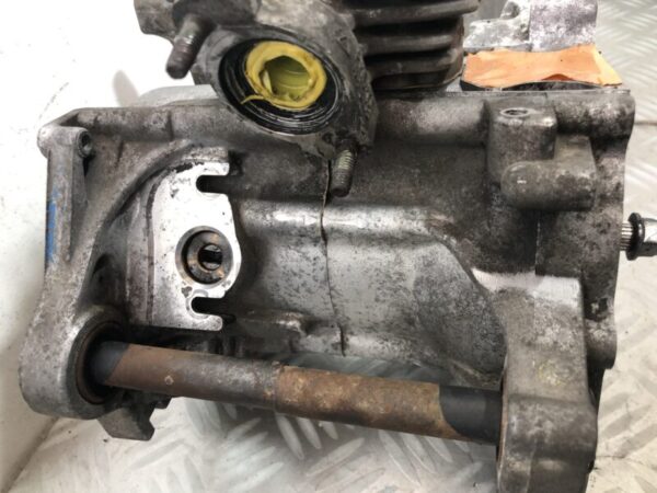 Carter moteur vertical + cylindre piston/culasse Peugeot Speedfight 50 (FB4)