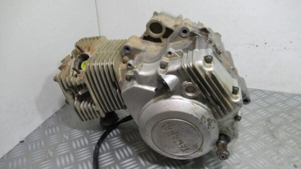 MOTEUR YAMAHA 125 TTR 125  E809E – 2002 –