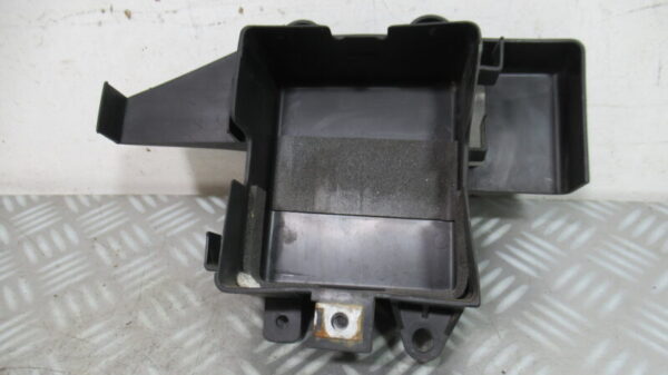 Support batterie SUZUKI 125 DR – 2009 –