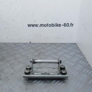 Fixation reservoir essence Suzuki GSR 600