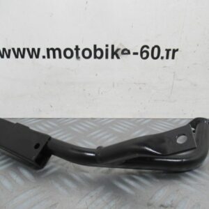 Petit renfort coter droit BMW C SPORT 600