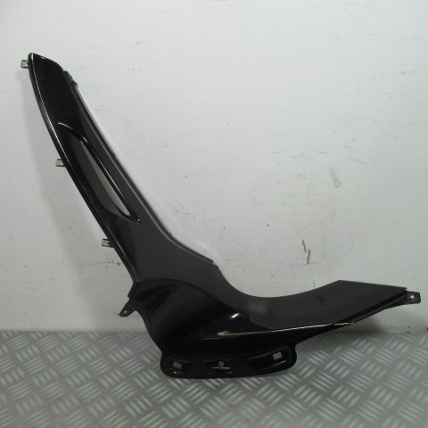 Carénage gauche PIAGGIO BEVERLY 125 – 2015 –