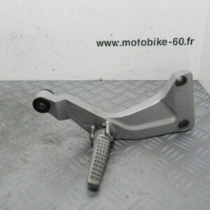 Platine repose pied avant droit Honda CB 1300 4t