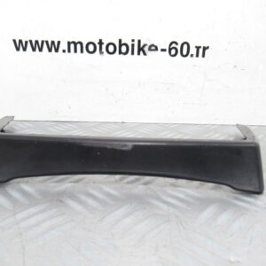 Cache sous feu arriere Suzuki GS 500 ref: 47321-01DA0