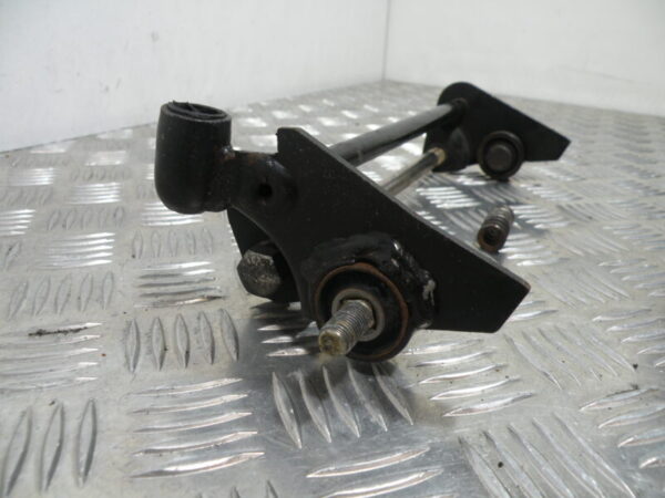 Support Moteur YAMAHA 50 NEOS 4 Temps -2011-