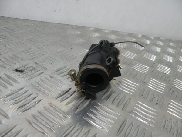 Clapet et Pipe d’Admission YAMAHA 50 OVETTO 2 Temps -2008-