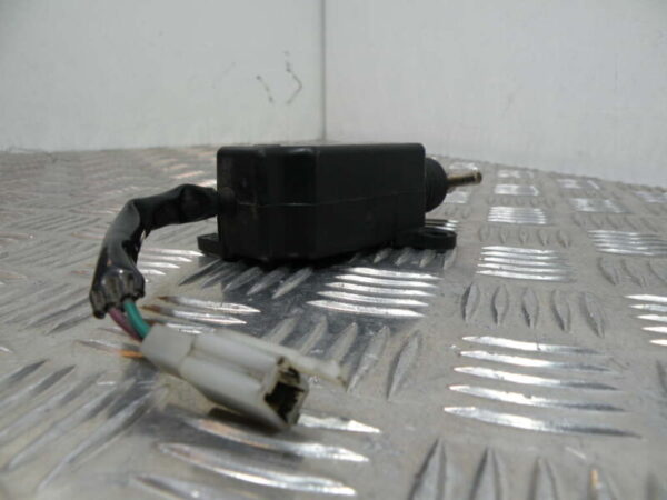 Moteur d’Ouverture de Selle PEUGEOT 125CC TWEET 4T -2011-