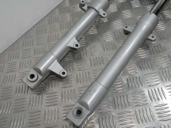 Fourche HONDA CBR 125R 4T -2005-
