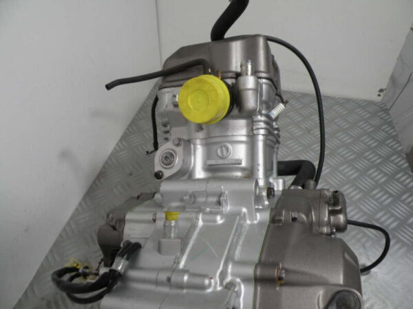 Moteur JC34E HONDA CBR 125R 4T -2005-