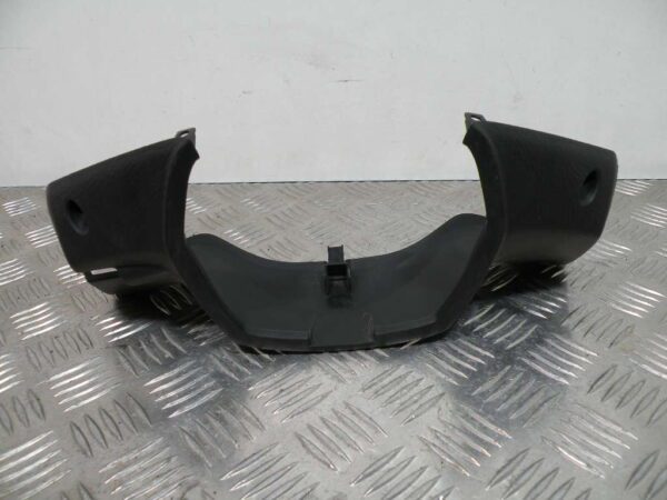 Entourage de Guidon Arrière HONDA SWING 125 4T -2007-