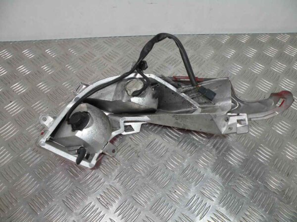 Feu Arrière Gauche HONDA SWING 125 4T -2007-