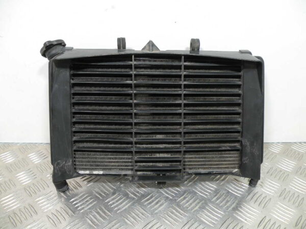 DSCN8793 Radiateur YAMAHA XJ6 600 4T -2013-