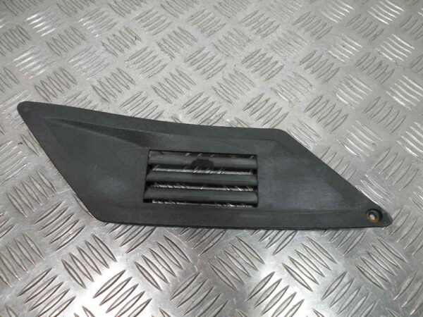 Grille de radiateur gauche GILERA RUNNER 50 2T -2006-