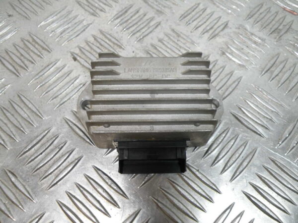 Régulateur de tension GILERA RUNNER 50 2T -2006-