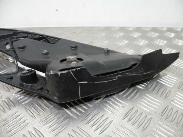 Platine repose pied droit GILERA NEXUS 125 4T -2011-