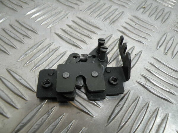 Serrure de selle GILERA NEXUS 125 4T -2011-