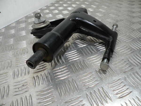 Support moteur avec axe PIAGGIO VESPA S 50 2T -2013-