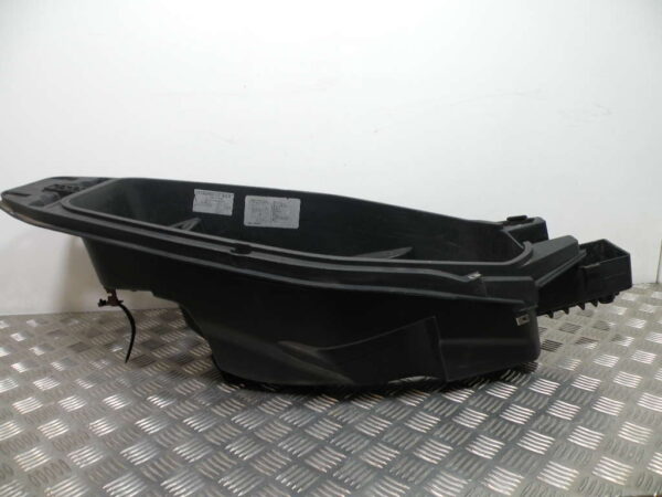 Coffre sous selle GILERA NEXUS 125 4T -2007-
