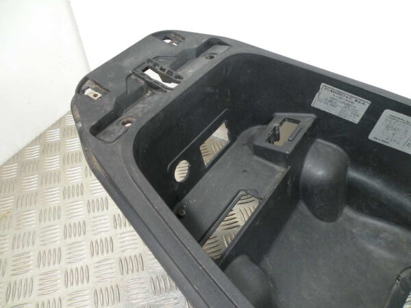 Coffre sous selle GILERA NEXUS 125 4T -2007-