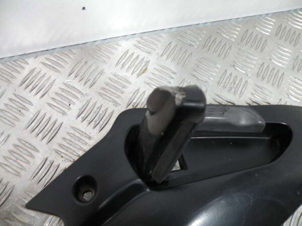 Platine repose pied droit GILERA NEXUS 125 4T -2007-