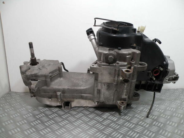 Moteur PEUGEOT TWEET 125 4T -2014-