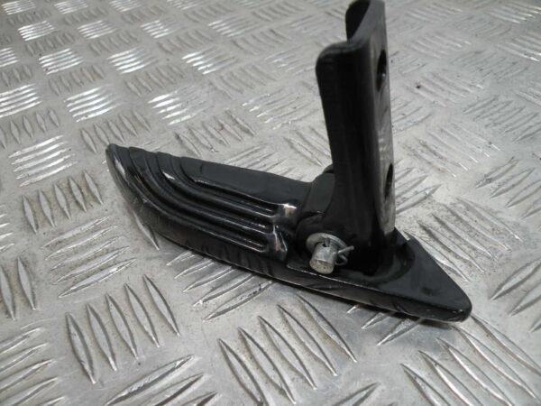 Platine repose pied PIAGGIO TYPHOON 50 2T -2020-