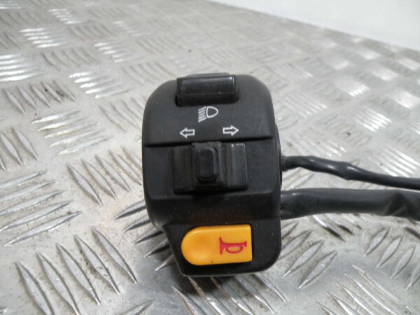 Commodo gauche TAOTAO CY 50 4T -2019-