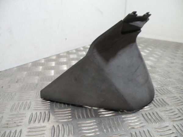 Carénage centrale arrière PEUGEOT GEOPOLIS 125 4T -2007-