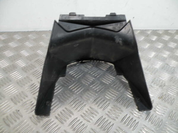 Carénage centrale arrière PEUGEOT GEOPOLIS 125 4T -2007-