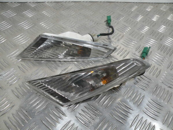 Clignotants avant PEUGEOT GEOPOLIS 125 4T -2007-