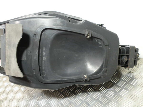 Coffre sous selle GILERA NEXUS 125 4T -2018-