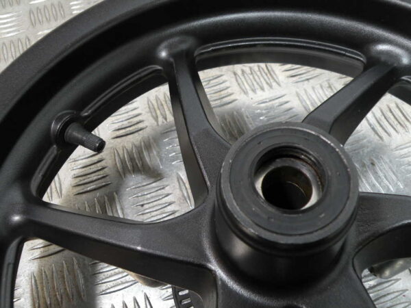 Jante avant HONDA FORZA 250 4T -2009-