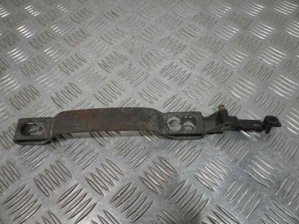 Fixation de selle BMW K100 LT 4T -1989-